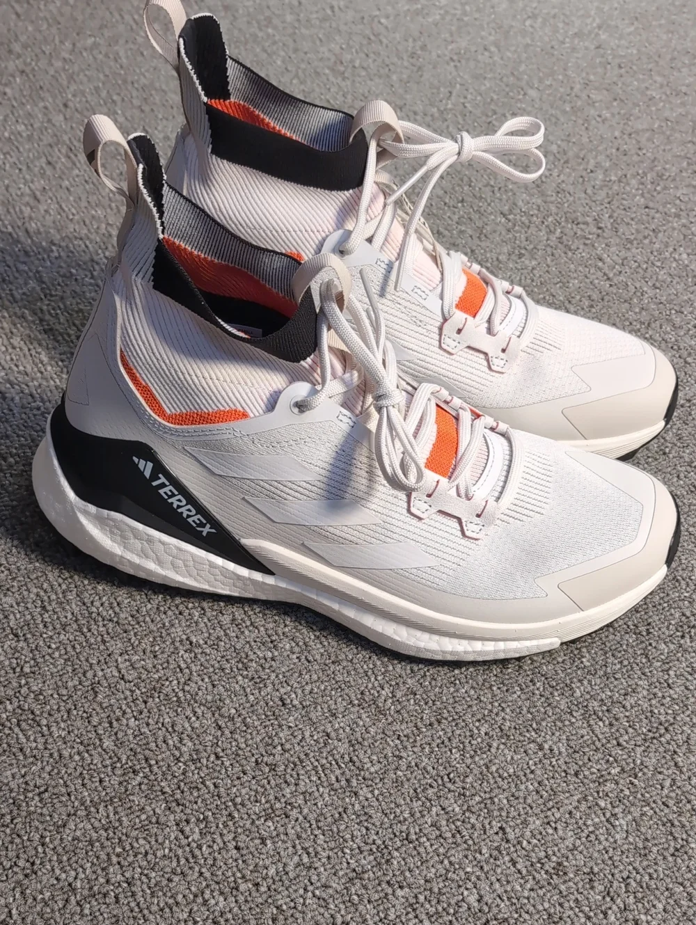 adidas Terrex Free Hiker 2.0 Hiking Shoes Size 9.0 Crystal White/Impact Orange